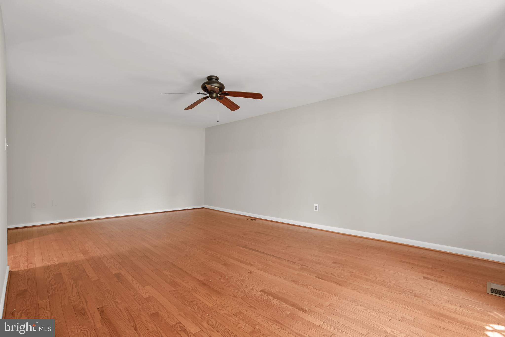 6407 Sunset Light Columbia, MD 21045 - Photo 18 of 57 Family Room