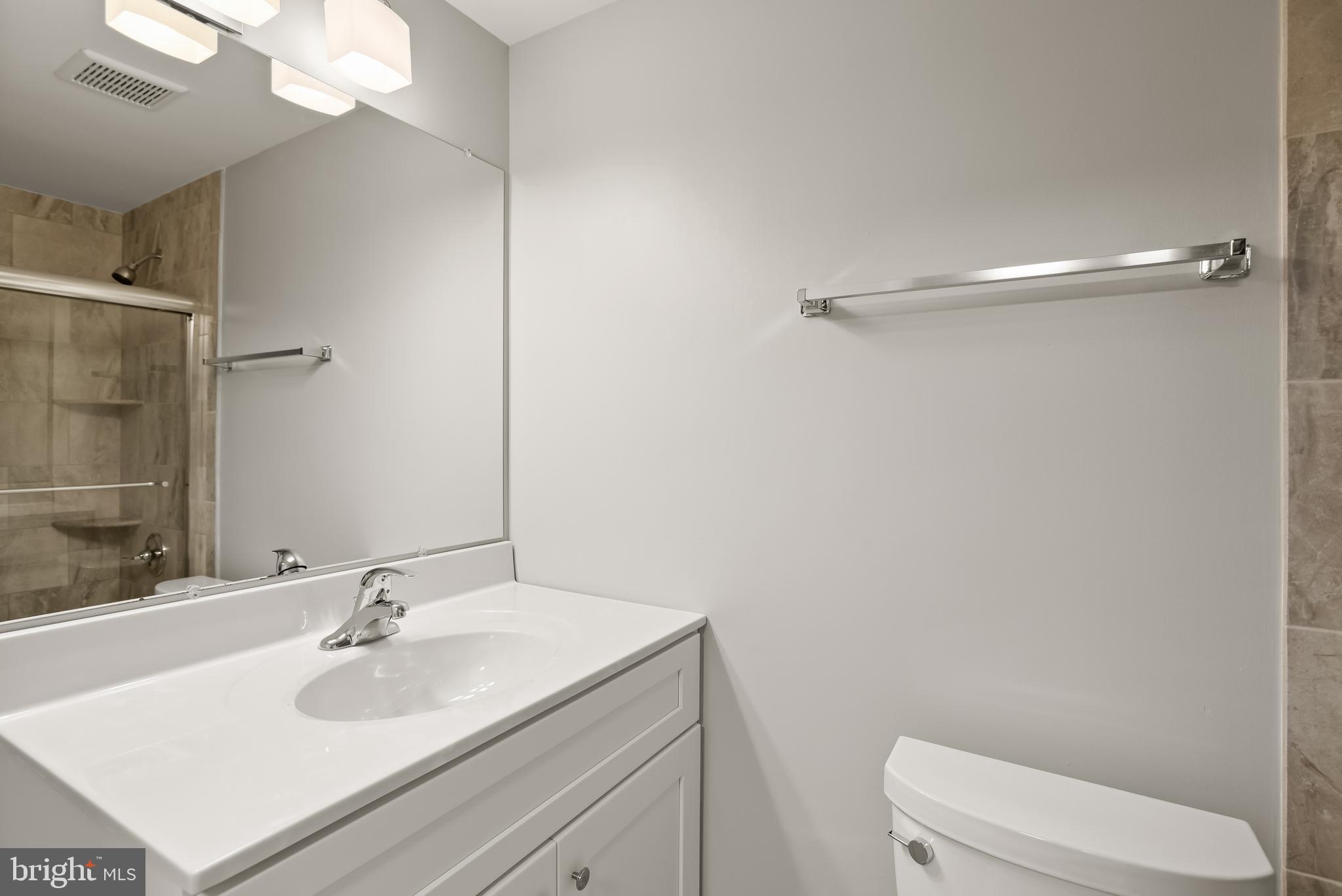 6407 Sunset Light Columbia, MD 21045 - Photo 31 of 57 Full Bath