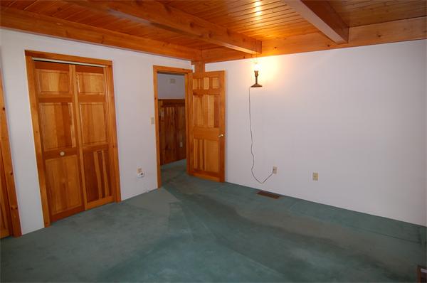 3 Lincoln Road Southwick, MA 01077 - Photo 10 of 24 Gallery Image 10