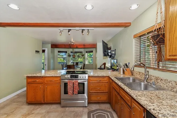 $470,000 | 24607 Altdorf Drive, Crestline, CA 92325