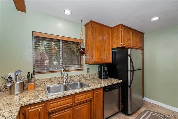 $470,000 | 24607 Altdorf Drive, Crestline, CA 92325