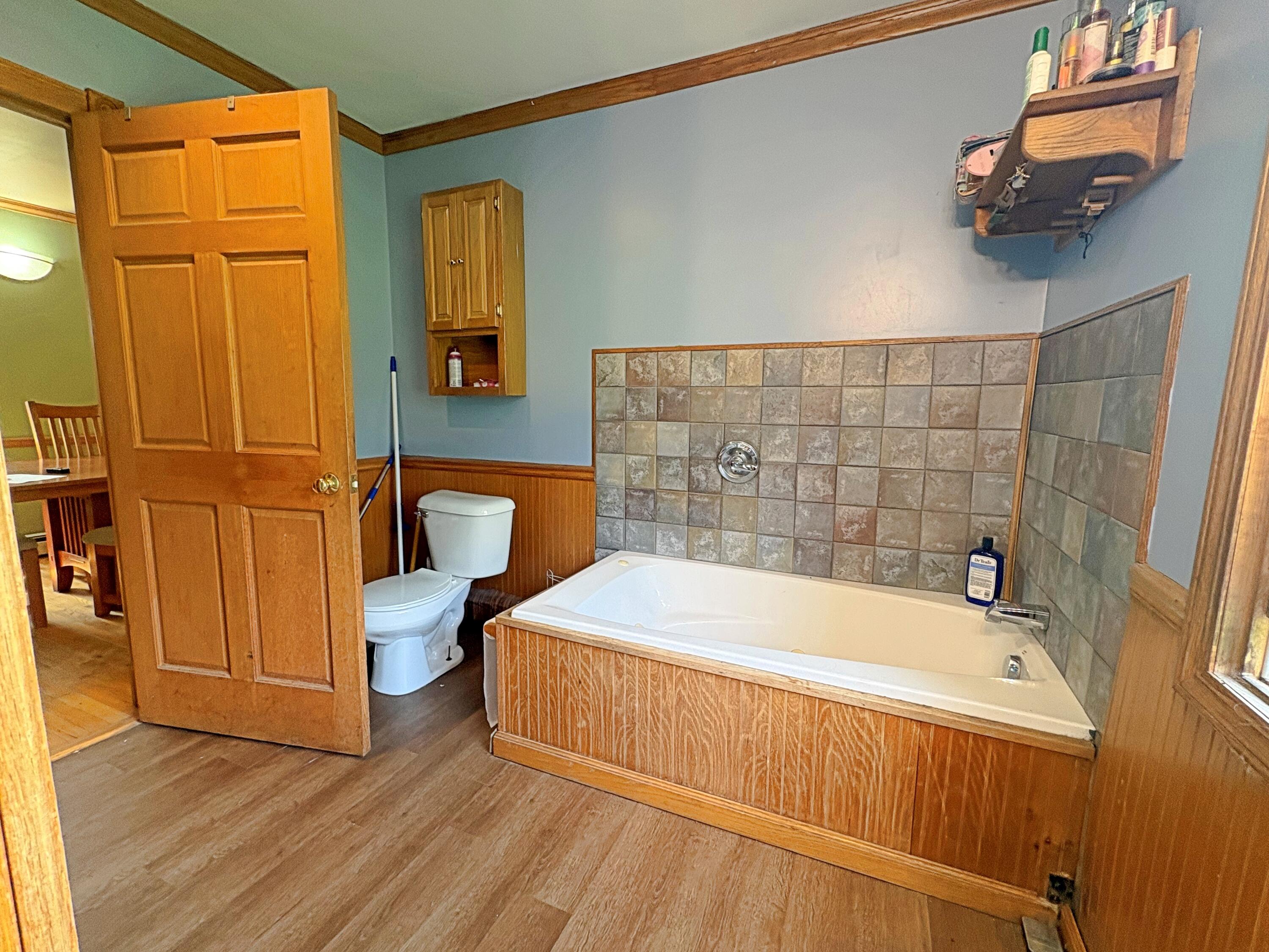 18344 9 Mile Road Reed City, MI 49677 - Photo 9 of 17 GUEST BATH 2