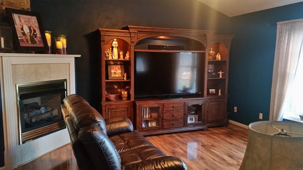 155 Wheatland Road Buchanan, VA 24066 - Photo 4 of 31 155 living room