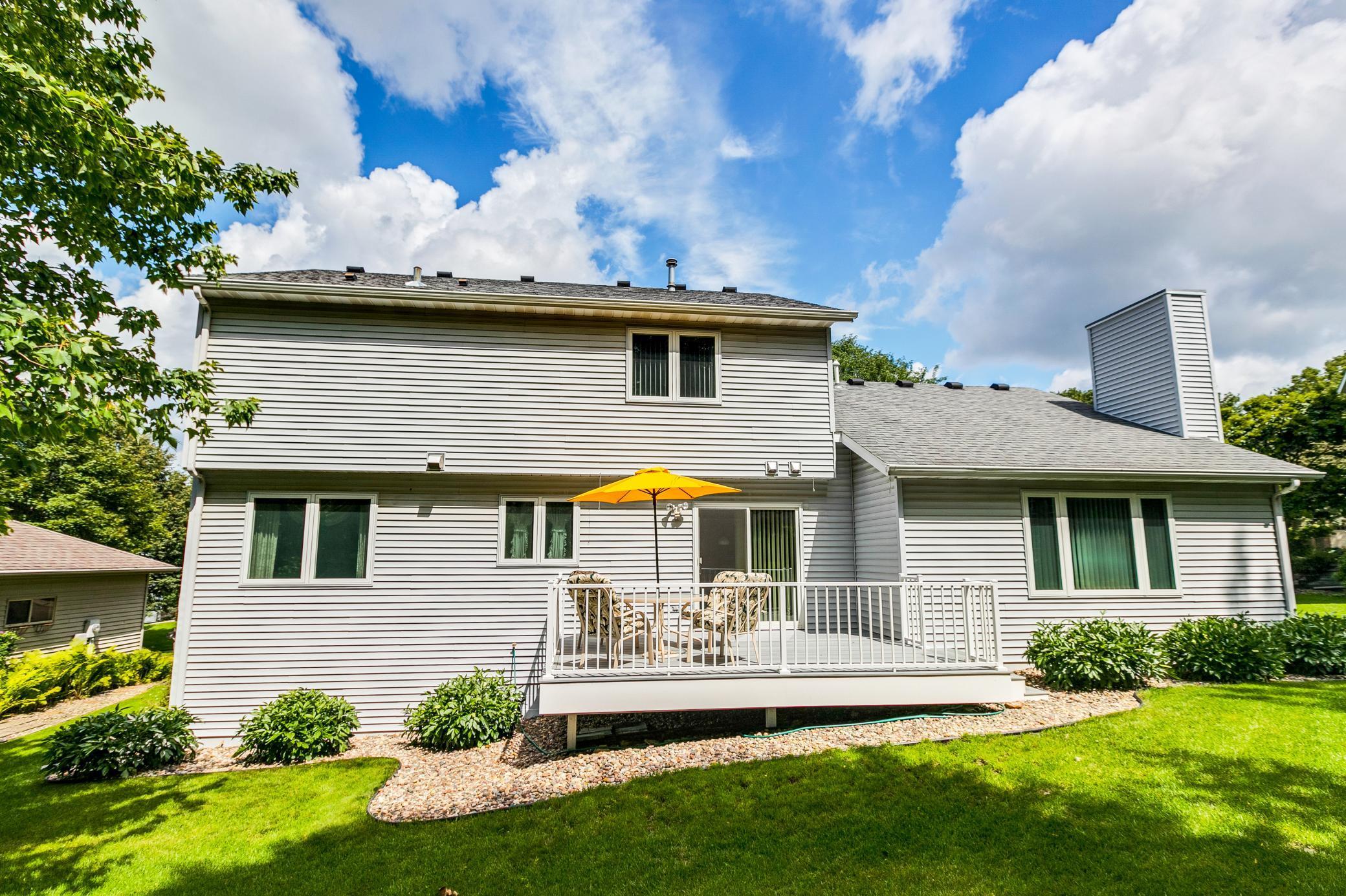 1112 Baird Lane Northeast Rochester, MN 55906 - Photo 5 of 41 Gallery Image 5