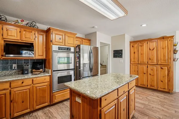 $975,000 | 5028 County Road 309, Cleburne, TX 76031