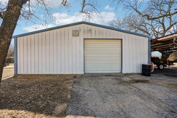 $975,000 | 5028 County Road 309, Cleburne, TX 76031