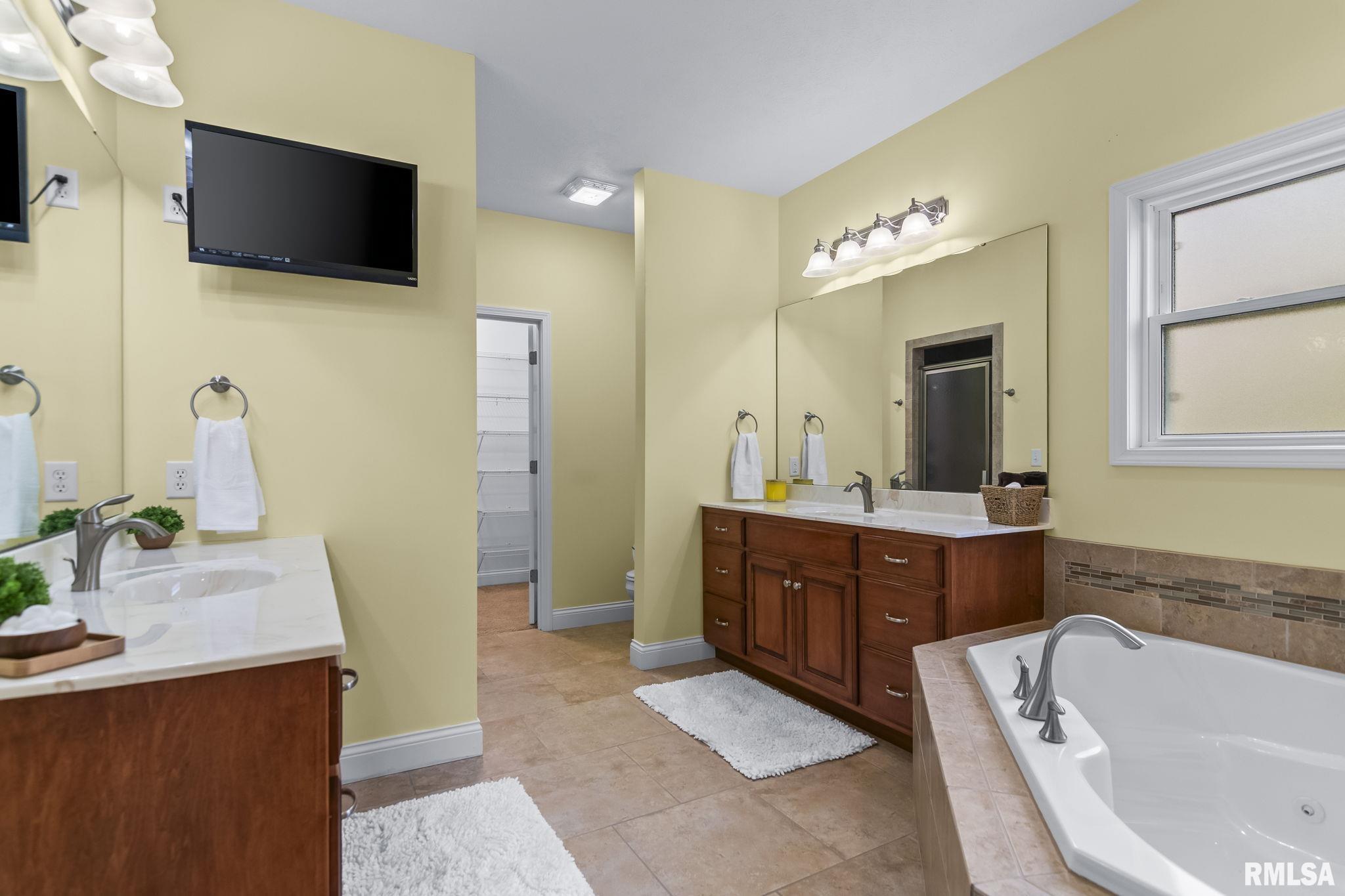 121 North Waverly Lake Road Franklin, IL 62638 - Photo 25 of 78