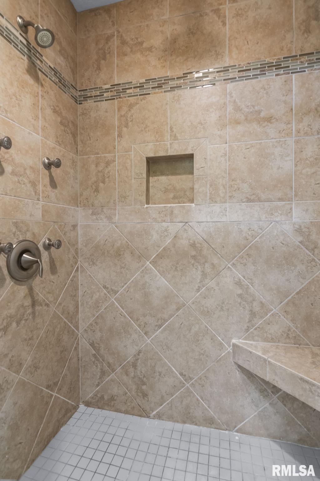 121 North Waverly Lake Road Franklin, IL 62638 - Photo 26 of 78