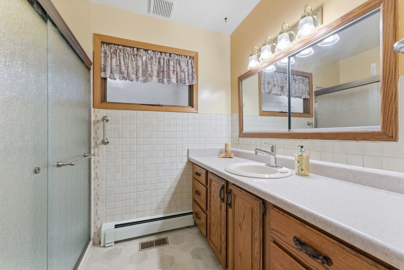 4620 50th Avenue Moline, IL 61265 - Photo 21 of 38