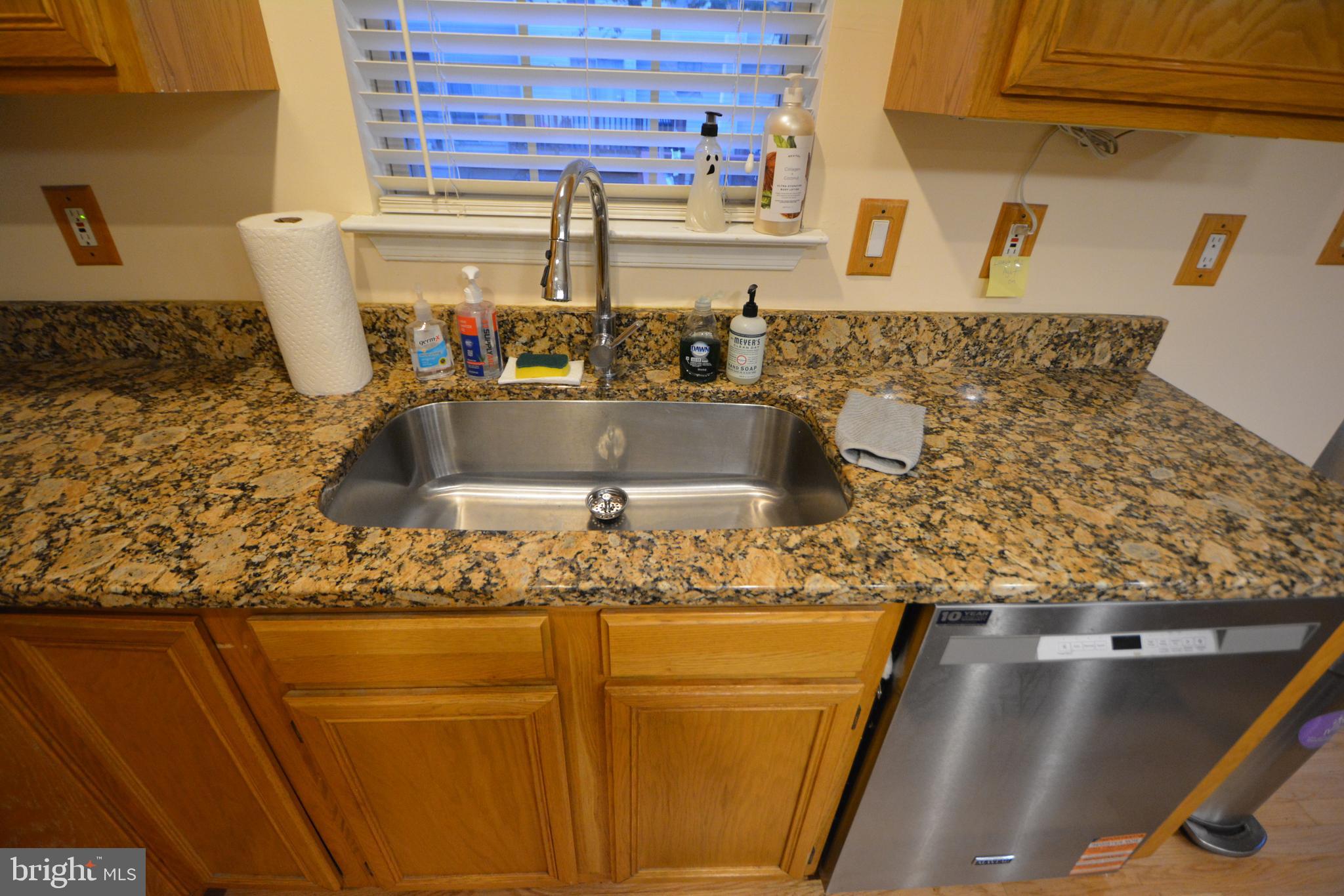 4701 Wainwright Circle Owings Mills, MD 21117 - Photo 11 of 59 Deep sink, DW 1yr