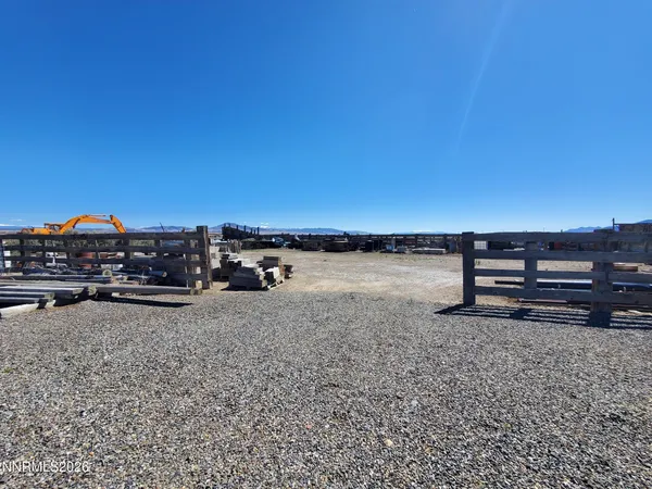 $1,250,000 | 18520 Highway 290, Paradise Valley, NV 89426