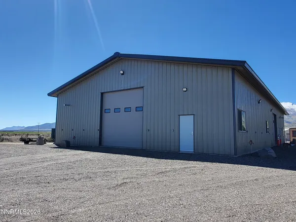 $1,250,000 | 18520 Highway 290, Paradise Valley, NV 89426