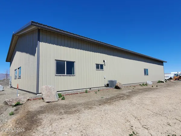 $1,250,000 | 18520 Highway 290, Paradise Valley, NV 89426