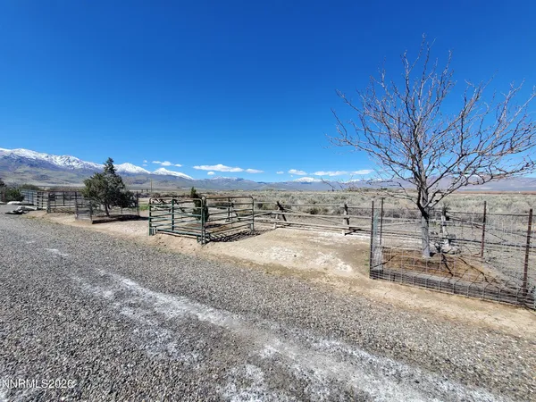 $1,250,000 | 18520 Highway 290, Paradise Valley, NV 89426