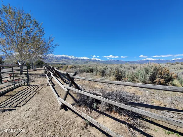 $1,250,000 | 18520 Highway 290, Paradise Valley, NV 89426