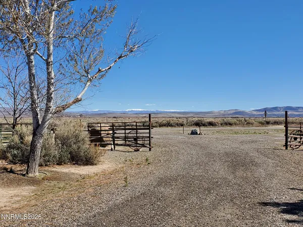 $1,250,000 | 18520 Highway 290, Paradise Valley, NV 89426