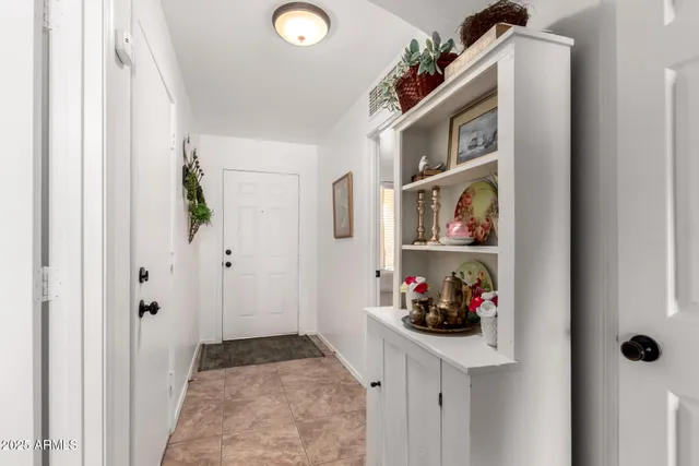 $335,900 | 468 East Wolf Hollow Drive, Casa Grande, AZ 85122