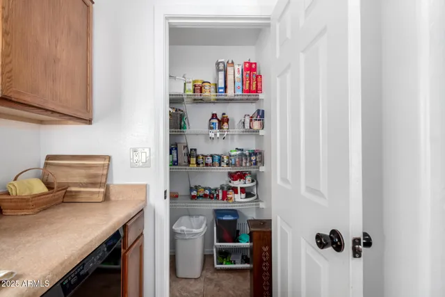 $335,900 | 468 East Wolf Hollow Drive, Casa Grande, AZ 85122