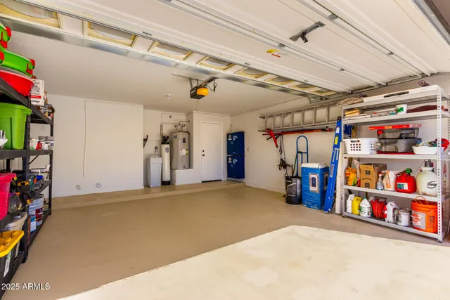 $335,900 | 468 East Wolf Hollow Drive, Casa Grande, AZ 85122