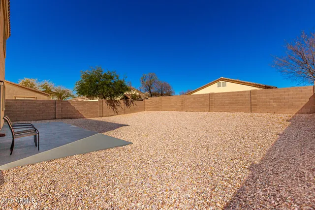 $335,900 | 468 East Wolf Hollow Drive, Casa Grande, AZ 85122