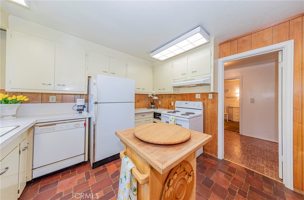 1173 Railroad Avenue Fish Camp, CA 93623 - Photo 16 of 75