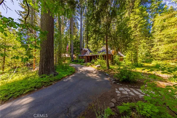 $649,000 | 1173 Railroad Avenue, Fish Camp, CA 93623
