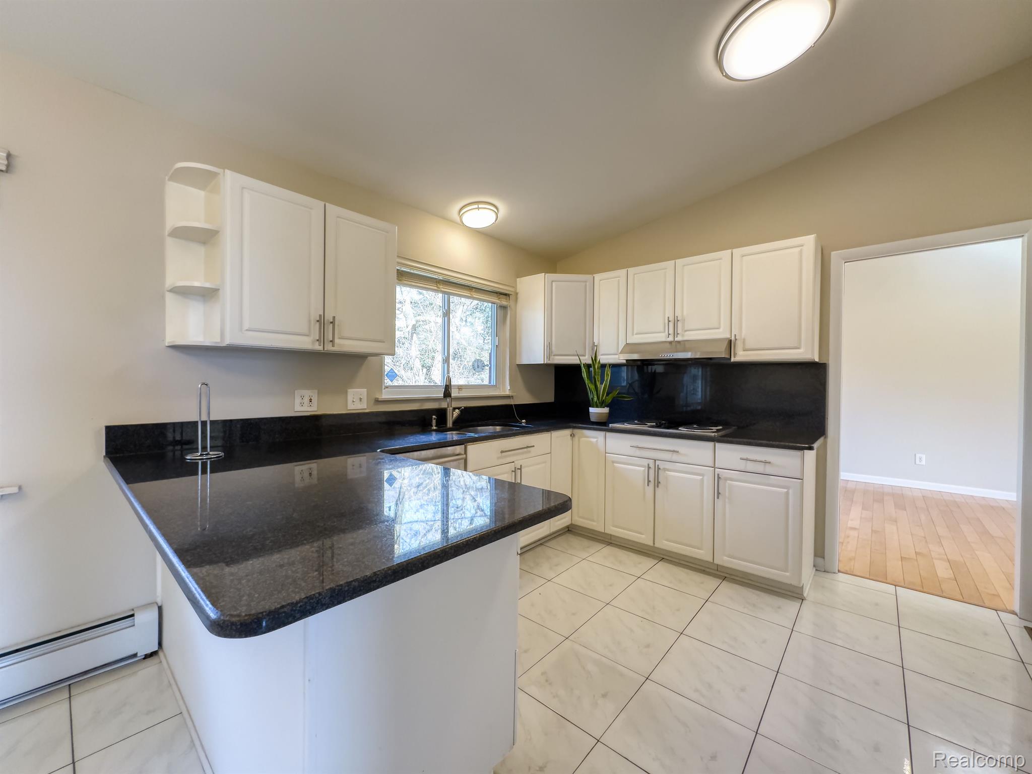 723 Foxhall Road Bloomfield Hills, MI 48304 - Photo 16 of 37 Gallery Image 16
