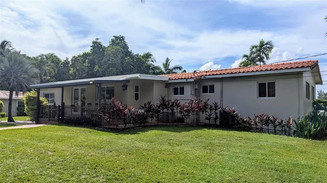 $2,390,000 | 12200 Southwest 51st Street, Miami, FL 33175