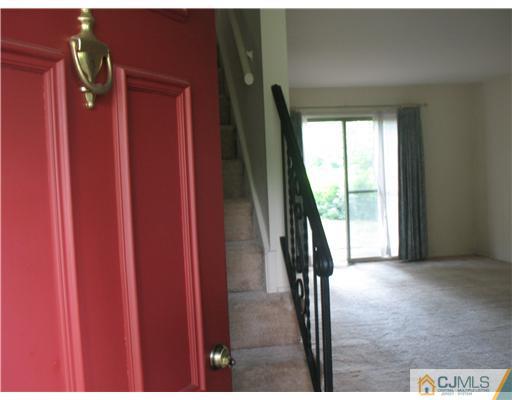 55 Stillwell Road Kendall Park, NJ 08824 - Photo 11 of 19 Gallery Image 11