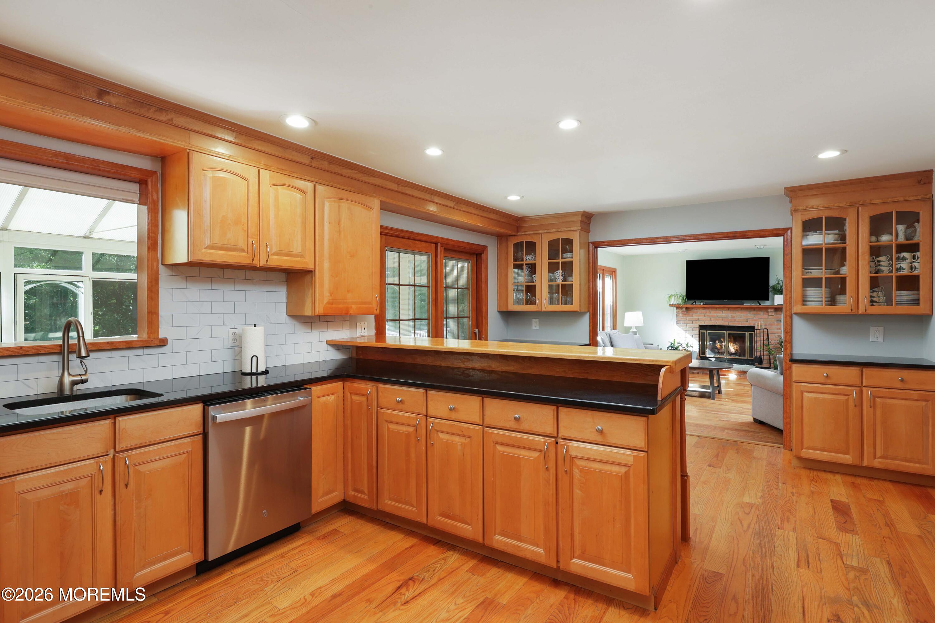 149 Ueland Road Red Bank, NJ 07701 - Photo 14 of 30 758A8673