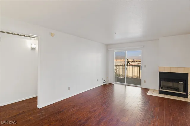 $140,900 | 3550 Bay Sands Drive, Unit 3048, Laughlin, NV 89029