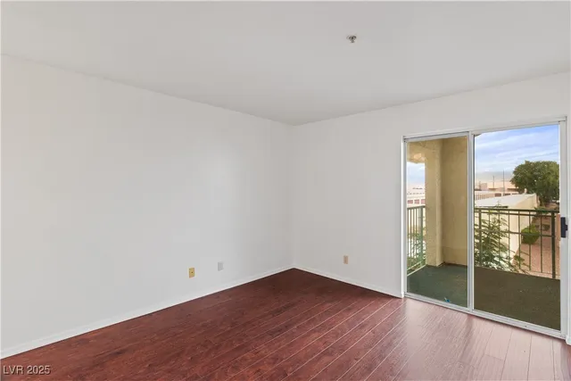 $140,900 | 3550 Bay Sands Drive, Unit 3048, Laughlin, NV 89029