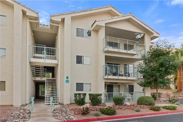$140,900 | 3550 Bay Sands Drive, Unit 3048, Laughlin, NV 89029