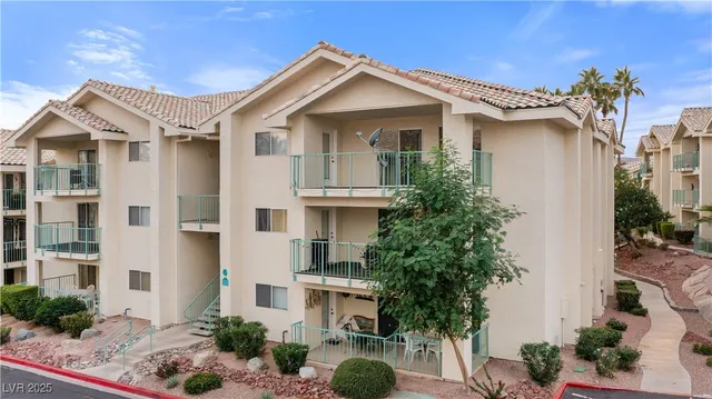 $140,900 | 3550 Bay Sands Drive, Unit 3048, Laughlin, NV 89029