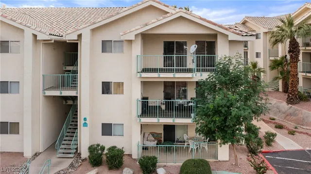 $140,900 | 3550 Bay Sands Drive, Unit 3048, Laughlin, NV 89029