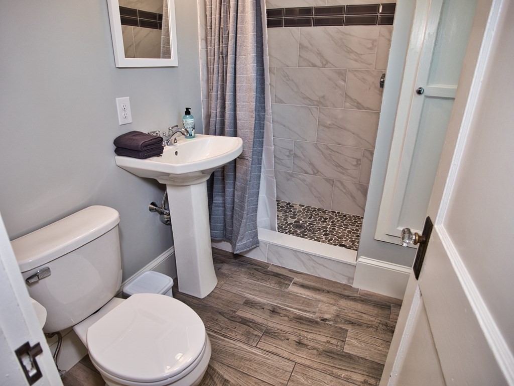 1327 Providence Road Northbridge, MA 01588 - Photo 25 of 39 Gallery Image 25
