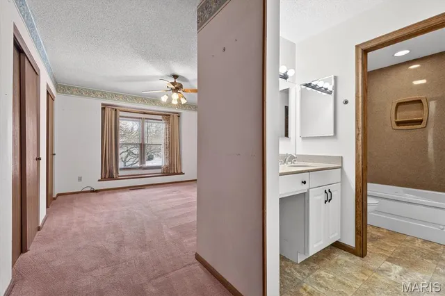 $269,900 | 505 Abby Lane, Swansea, IL 62226