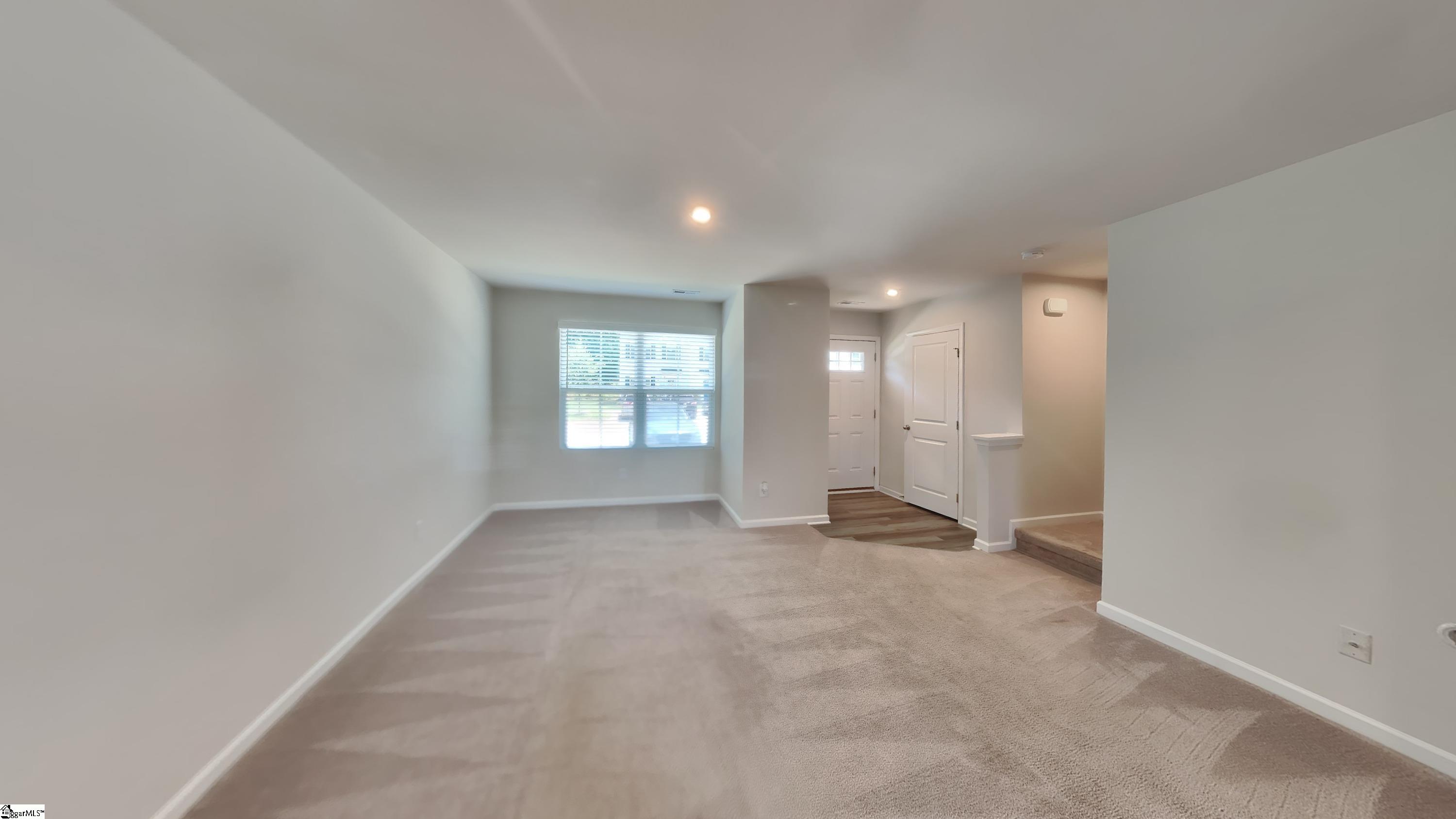 135 Fernside Court Greenville, SC 29617 - Photo 2 of 11