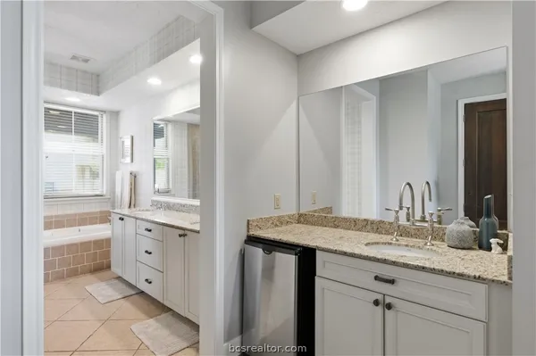 $990,000 | 3247 Founders Drive, Unit B, Bryan, TX 77807