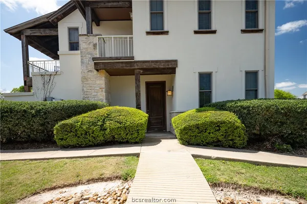 $990,000 | 3247 Founders Drive, Unit B, Bryan, TX 77807