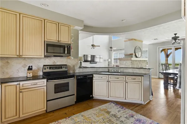$990,000 | 3247 Founders Drive, Unit B, Bryan, TX 77807