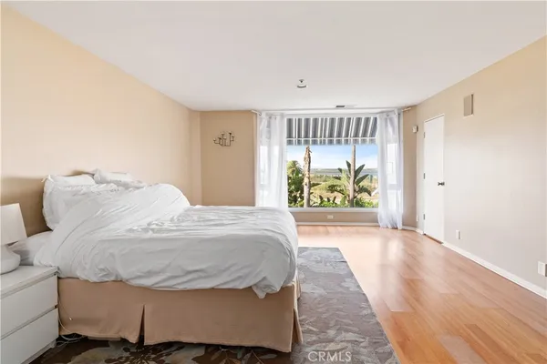 $5,995 | 24 C Pacific Avenue, Surfside, CA 90743