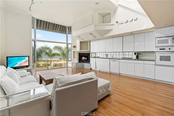 $5,995 | 24 C Pacific Avenue, Surfside, CA 90743