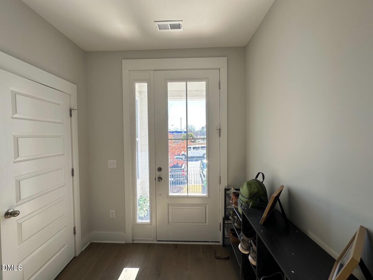 8524 Silsbee Drive Raleigh, NC 27613 - Photo 3 of 23 IMG_2697