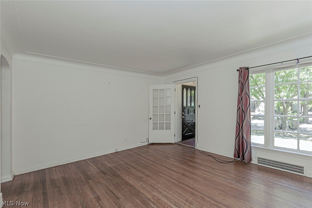 3266 Yorkshire Road Cleveland, OH 44118 - Photo 24 of 34