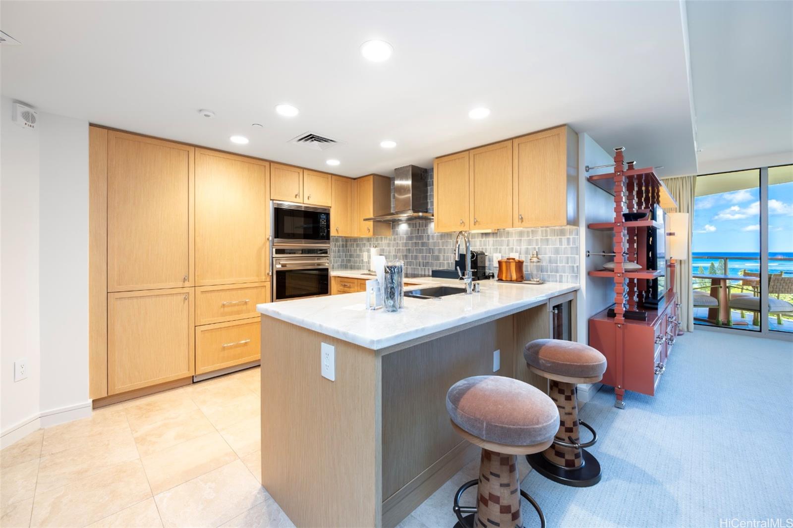223 Saratoga Road, Unit 1215 Honolulu, HI 96815 - Photo 9 of 25 Gallery Image 9