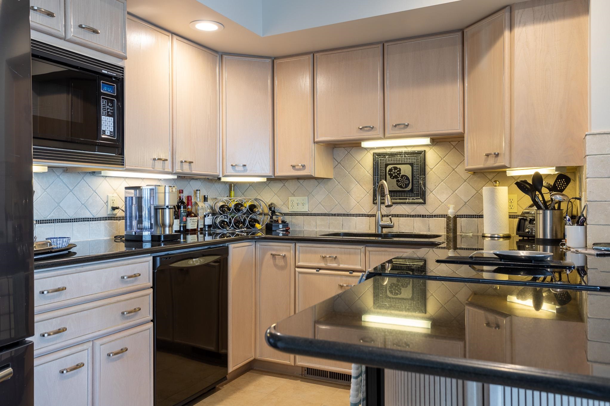 1044 Ocean Boulevard, Unit 1B Hampton, NH 03842 - Photo 15 of 33