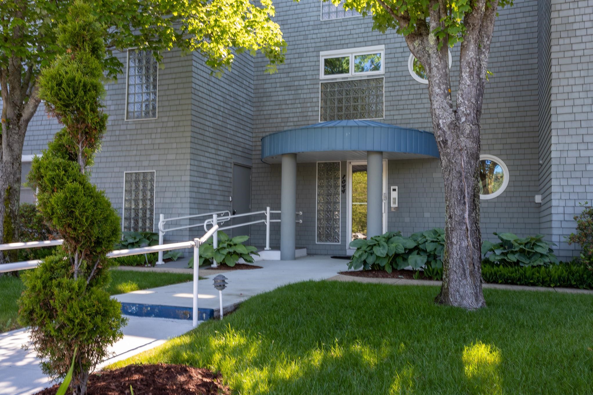 1044 Ocean Boulevard, Unit 1B Hampton, NH 03842 - Photo 5 of 33