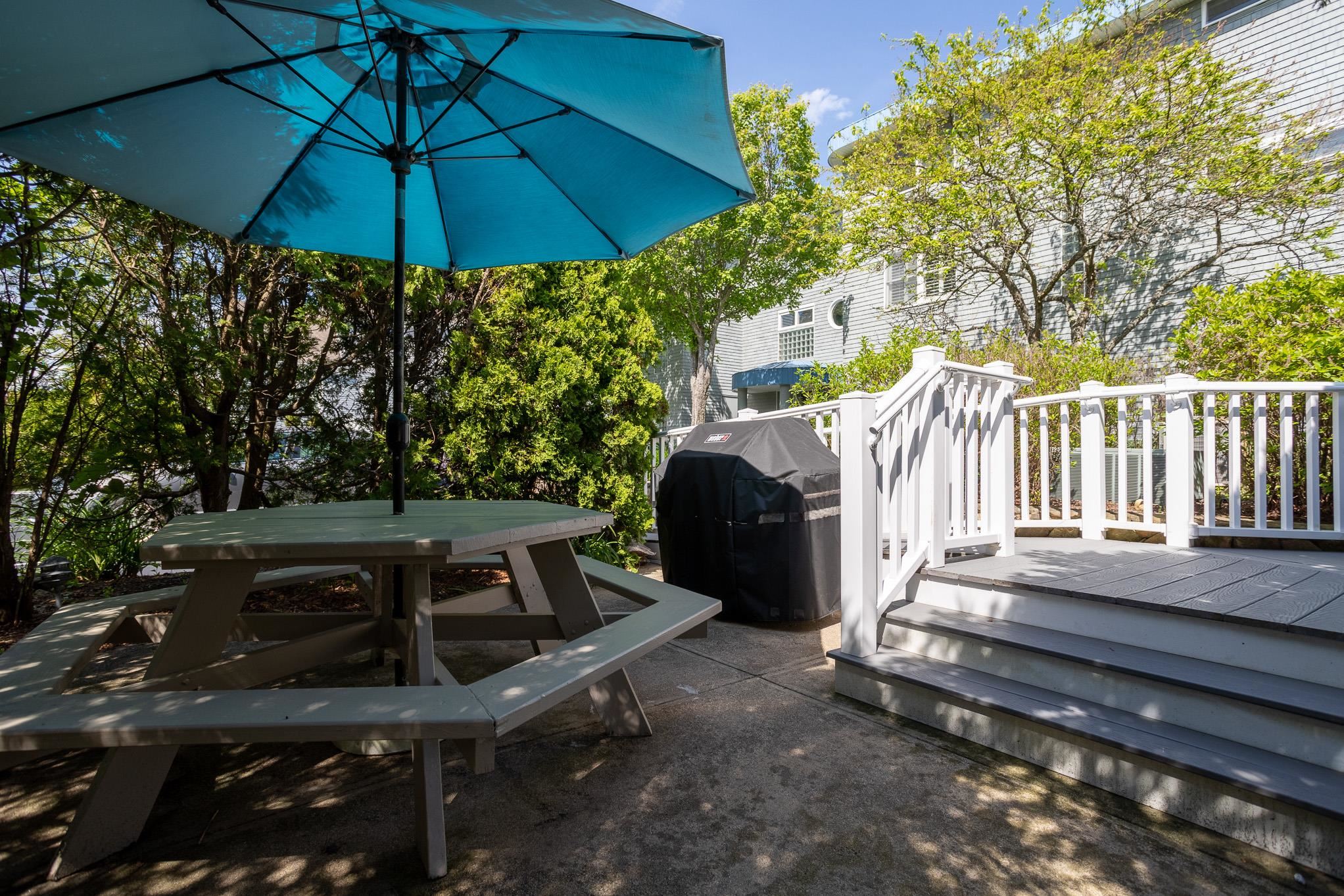 1044 Ocean Boulevard, Unit 1B Hampton, NH 03842 - Photo 6 of 33