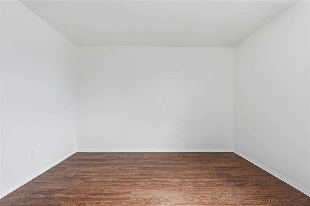 1333 Gayle Street Burleson, TX 76028 - Photo 15 of 33